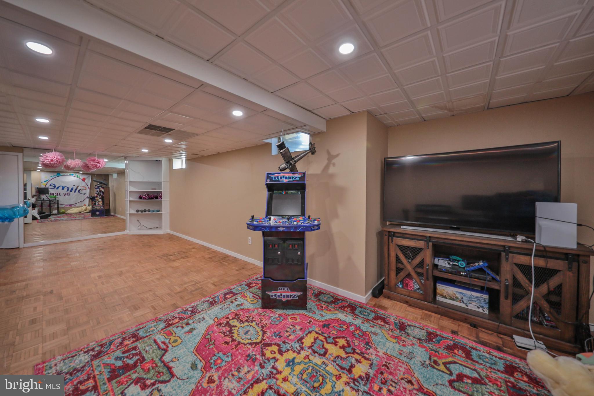 2718 WINDY HILL ROAD