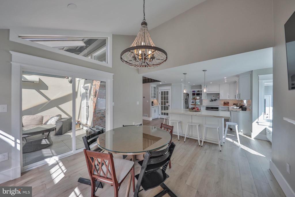 2718 WINDY HILL ROAD