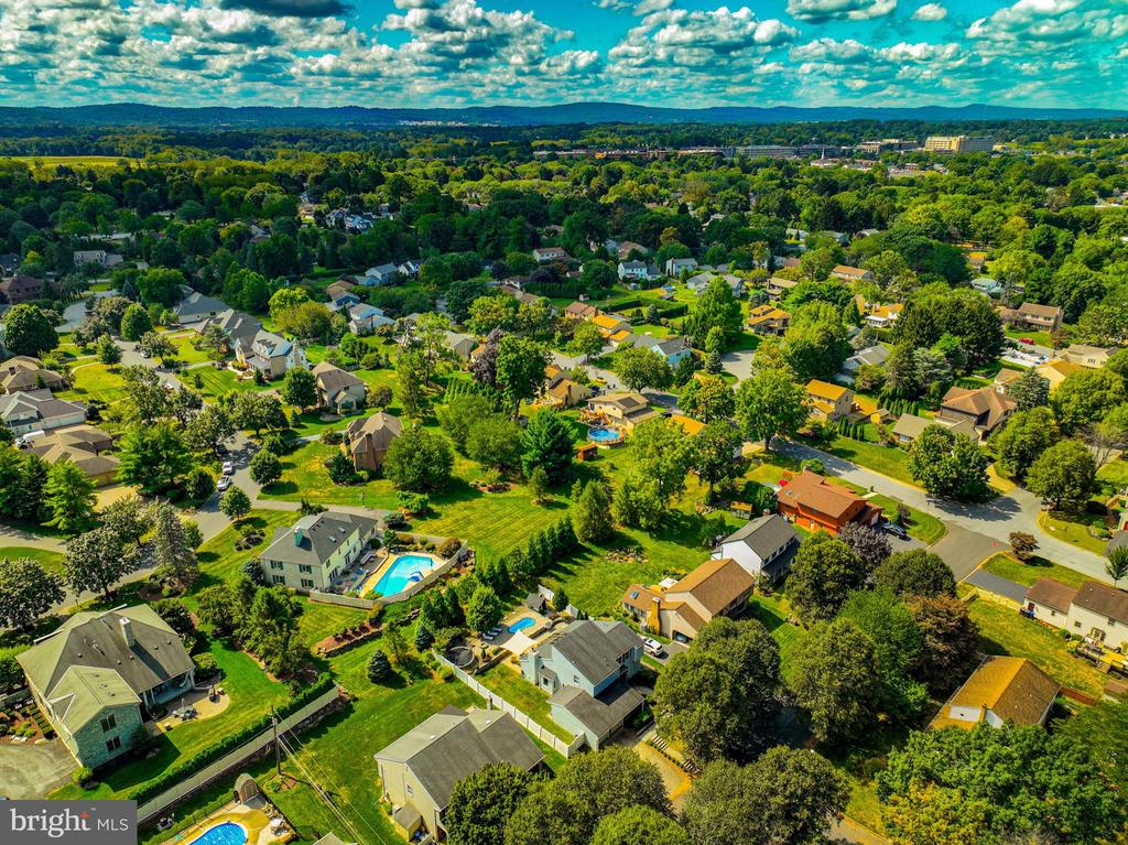 2718 WINDY HILL ROAD