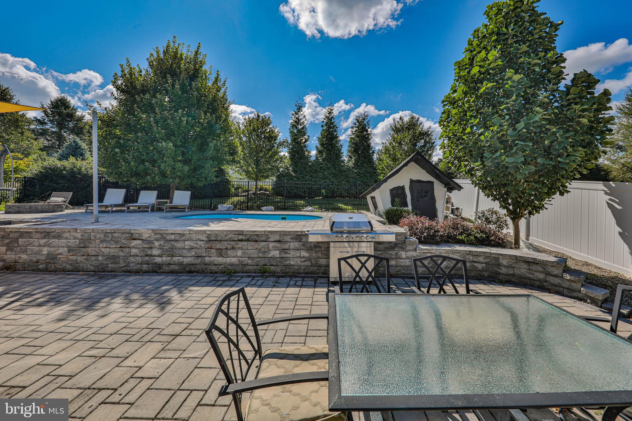 2718 WINDY HILL ROAD