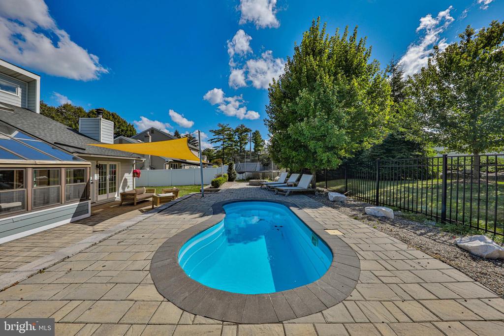 2718 WINDY HILL ROAD