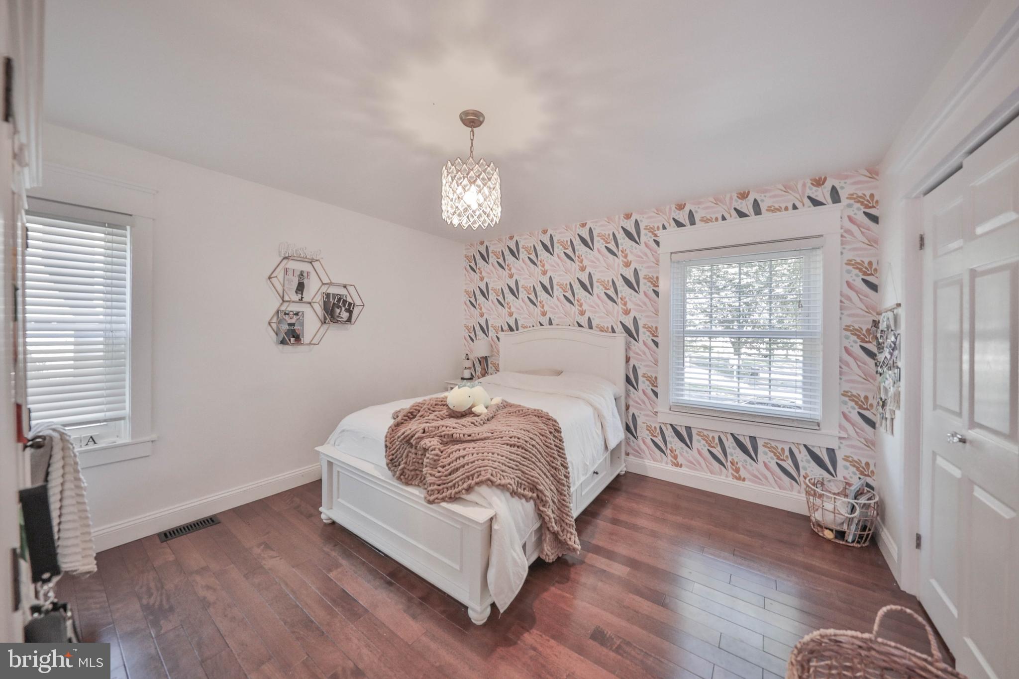 2718 WINDY HILL ROAD