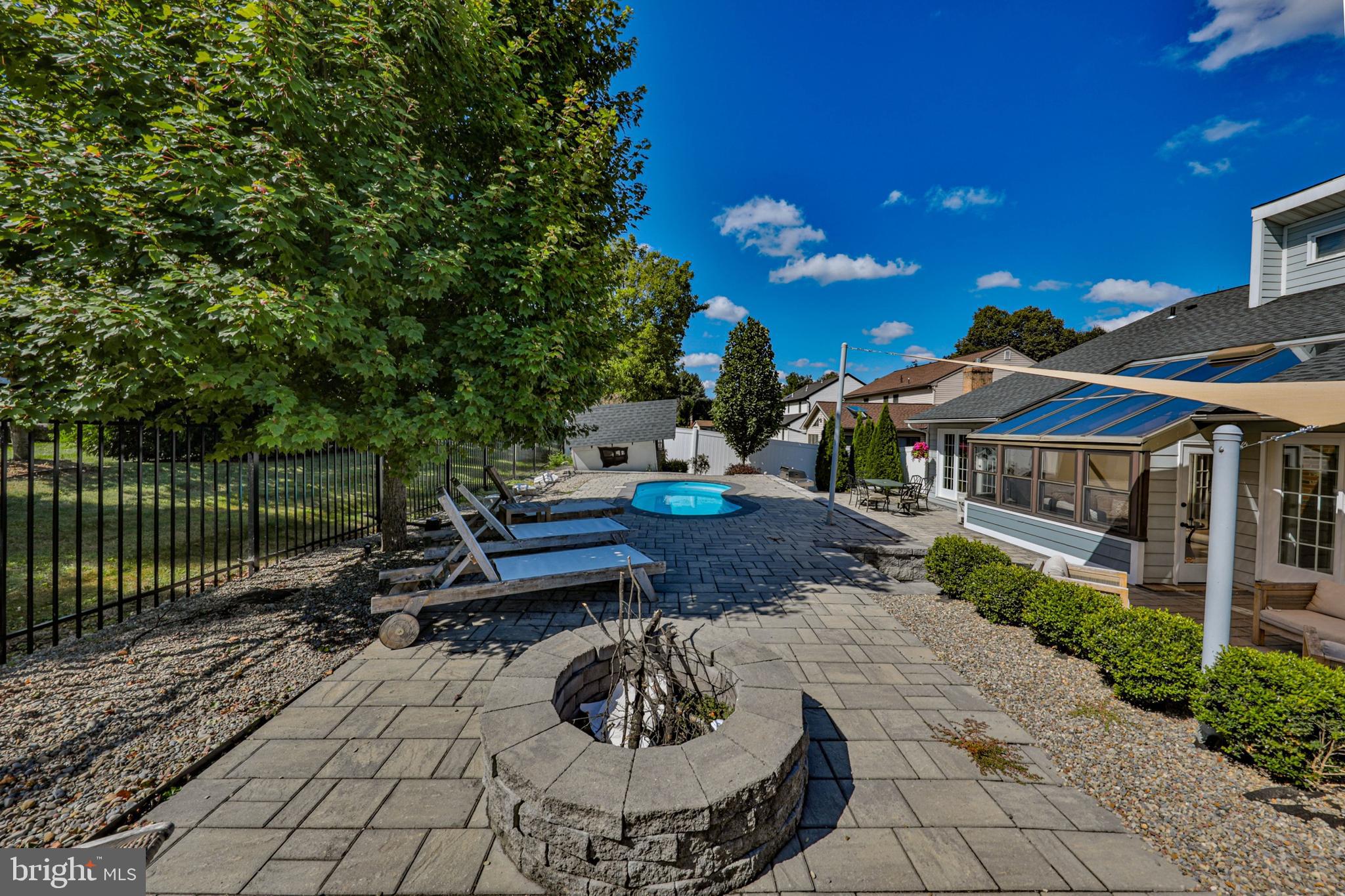 2718 WINDY HILL ROAD