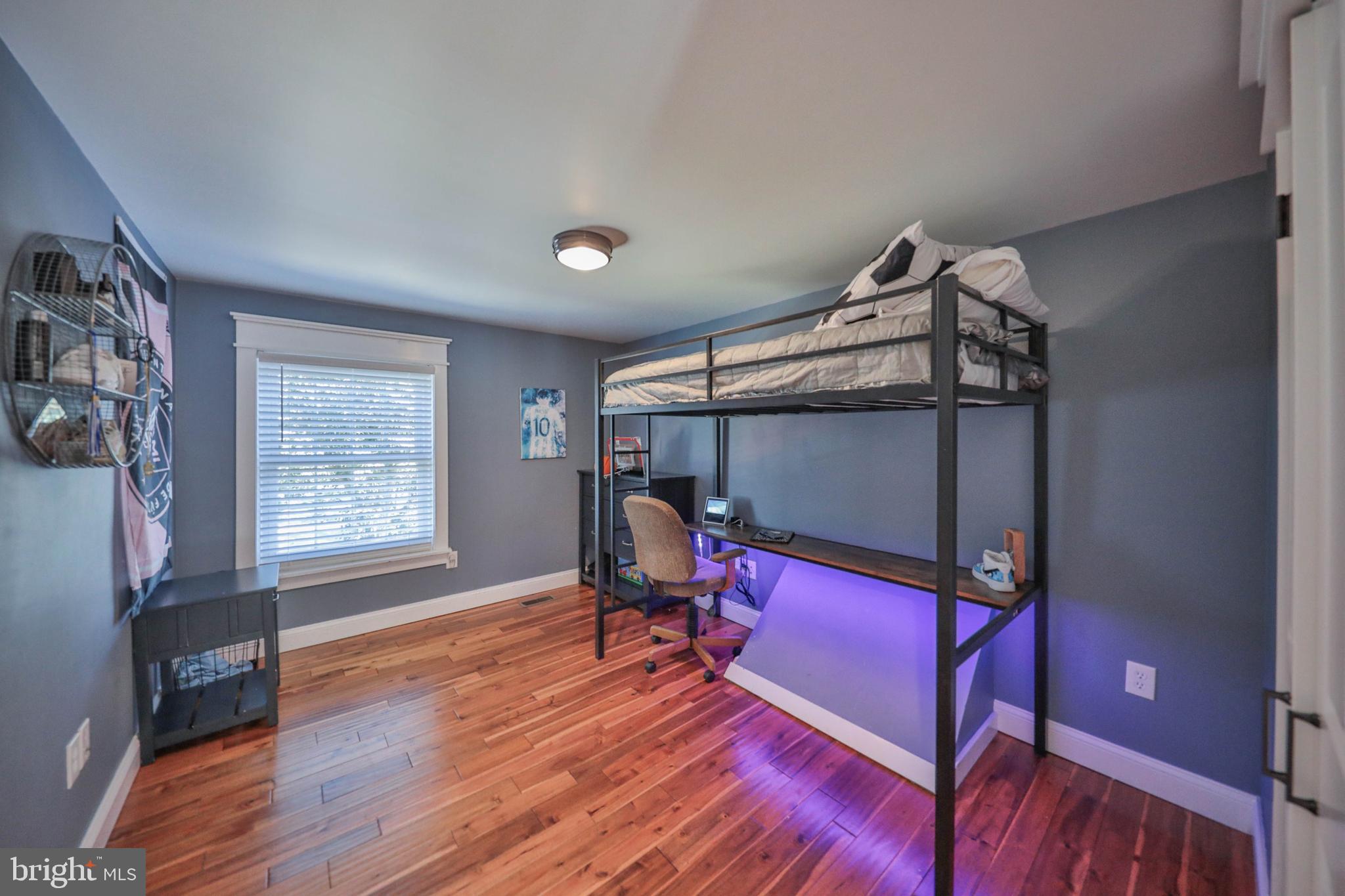 2718 WINDY HILL ROAD