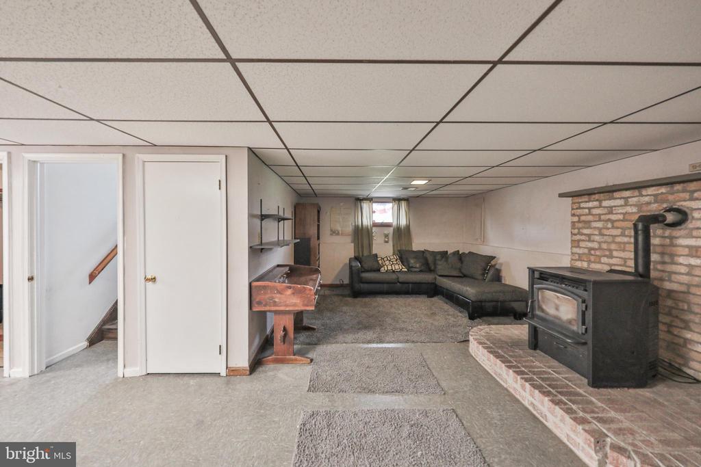 7580 KINGS HWY