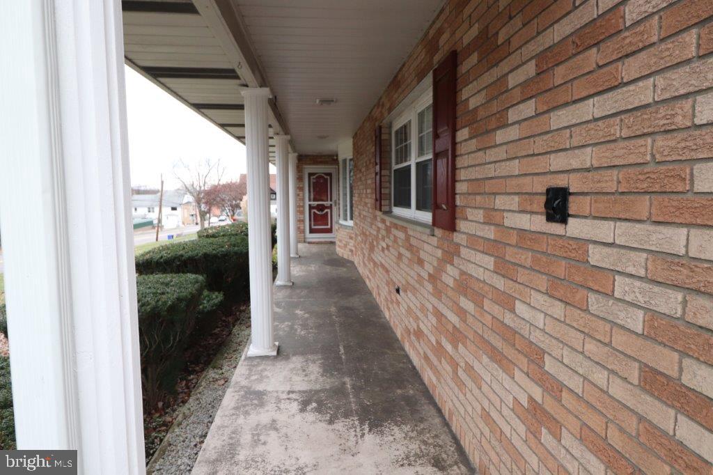918 Main St