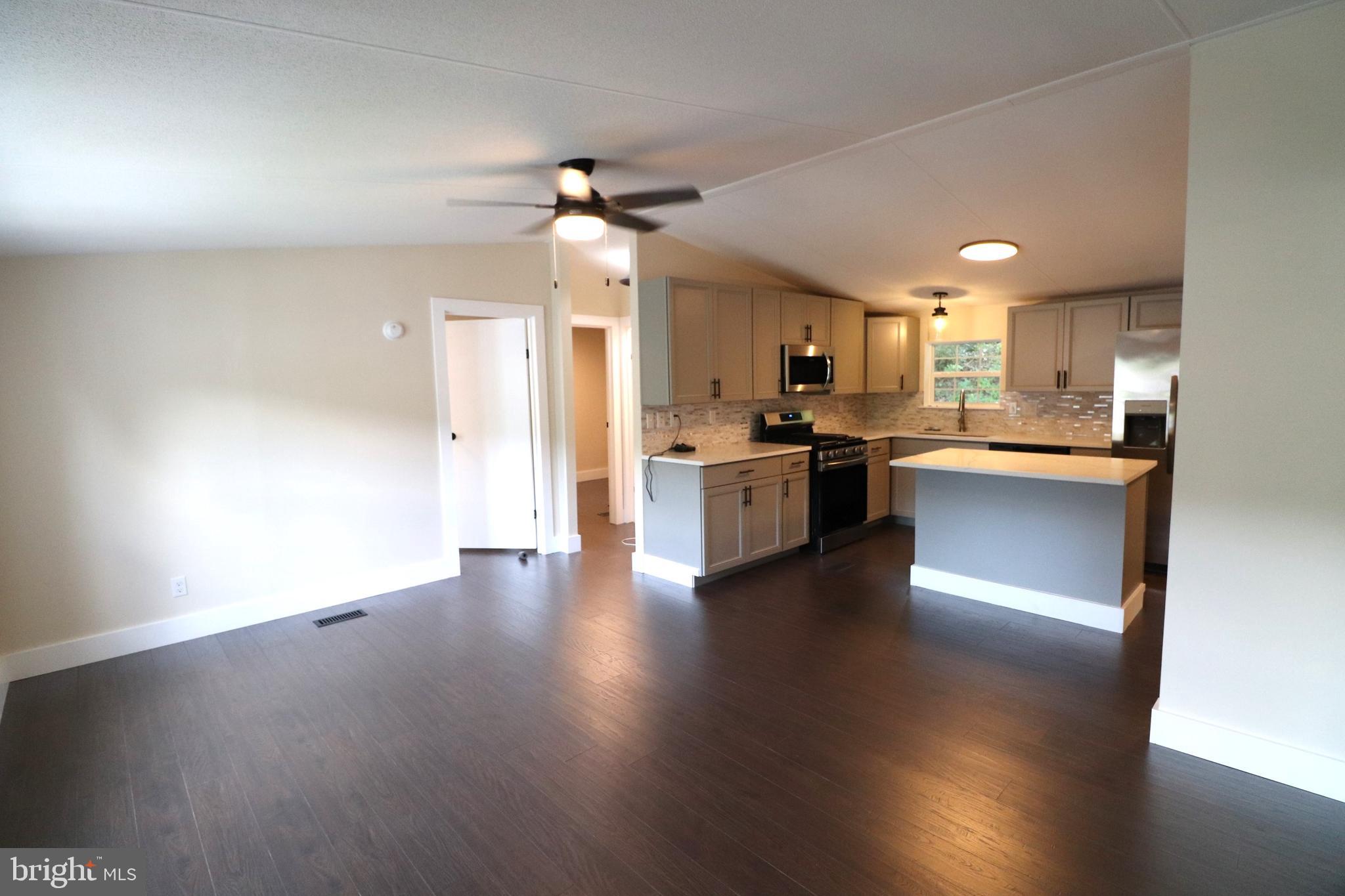 1215 Blue Mountain Cir