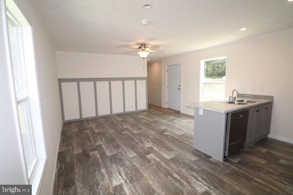 4003 Mountain Vista Rd