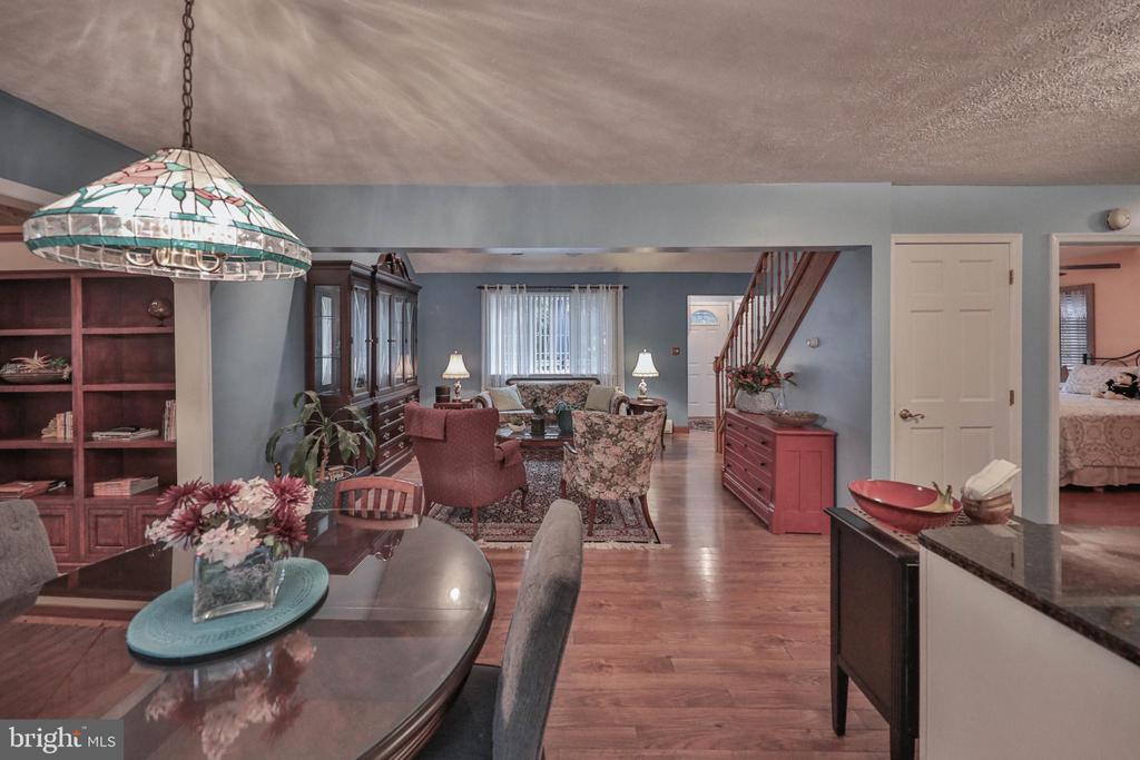 1614 Sugar Ln