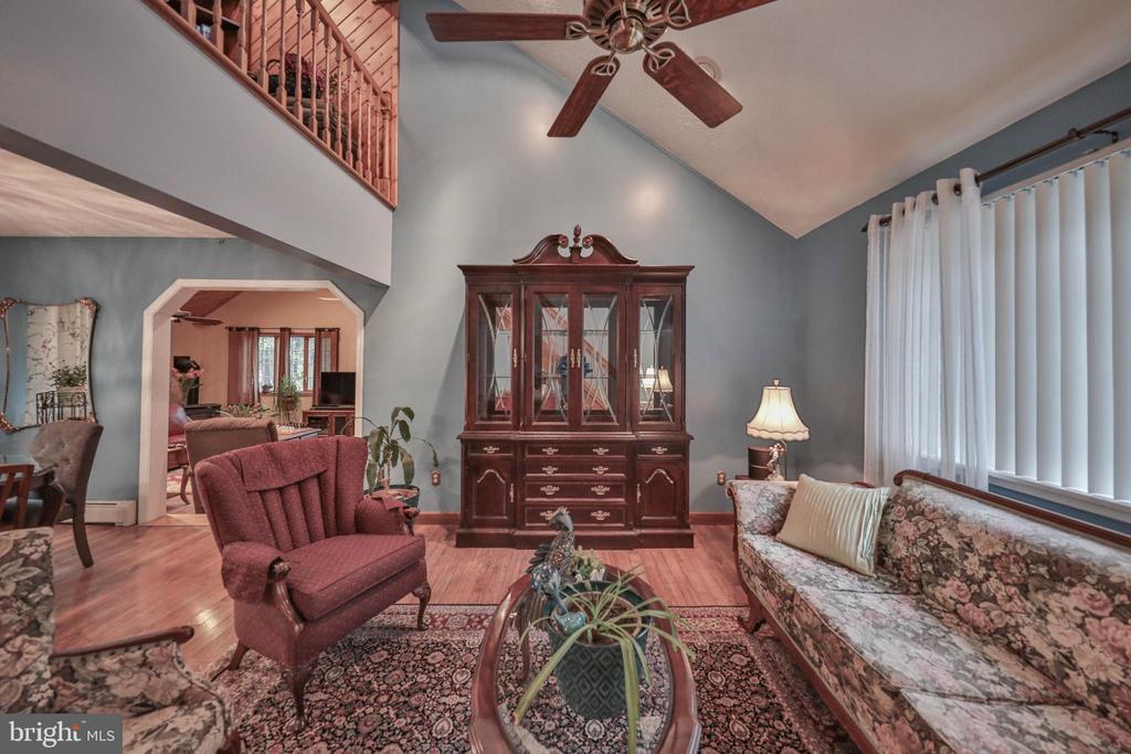 1614 Sugar Ln