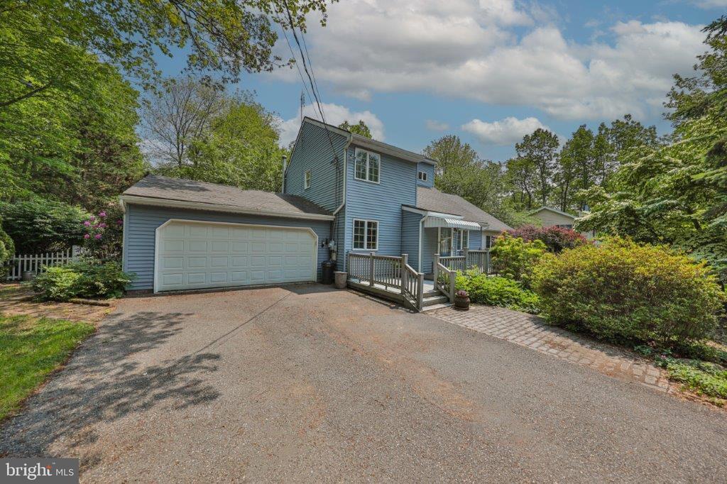 1614 Sugar Ln