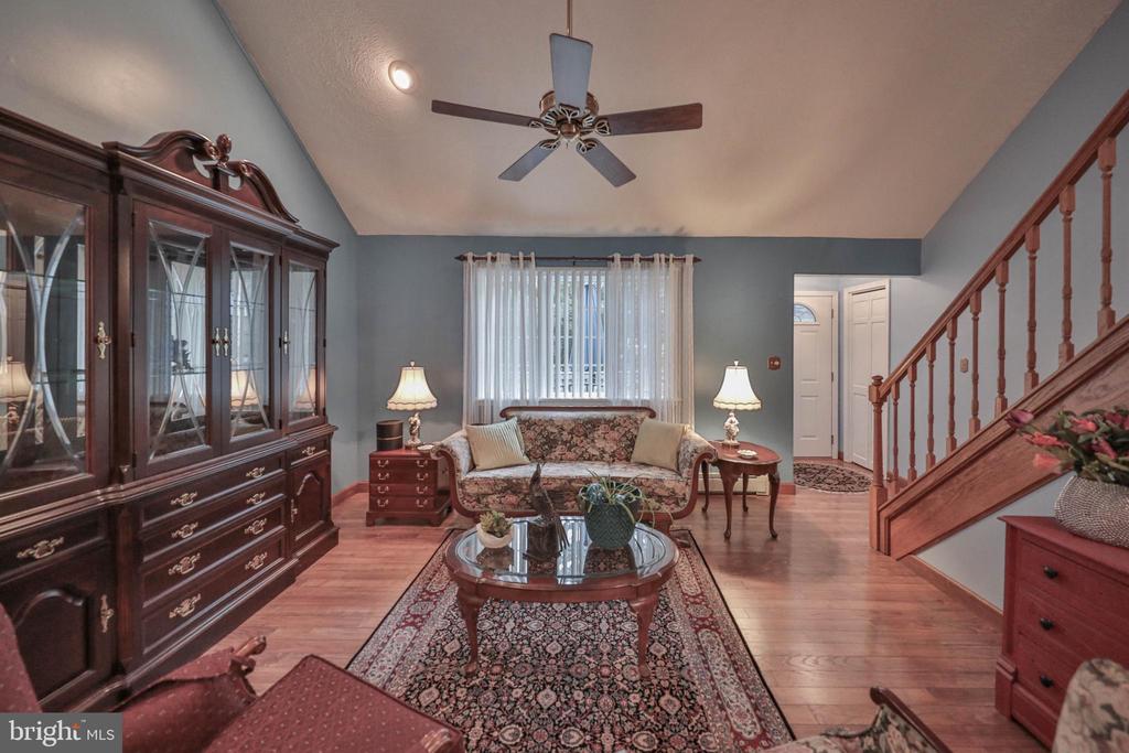 1614 Sugar Ln