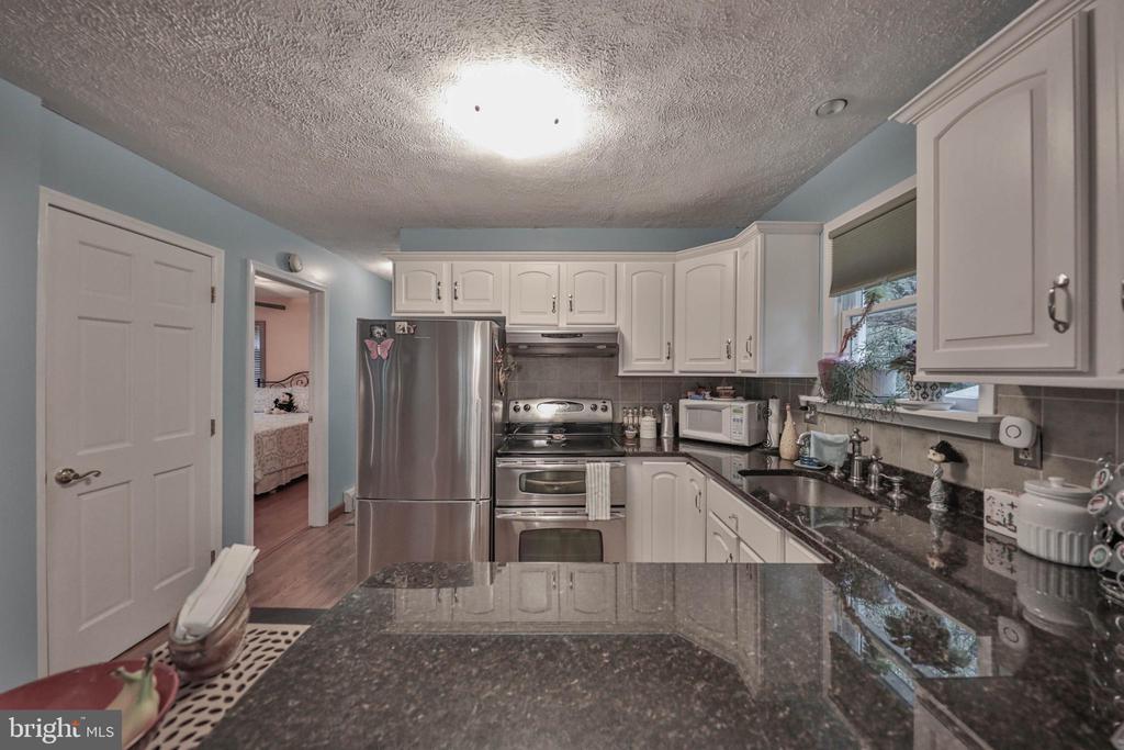 1614 Sugar Ln