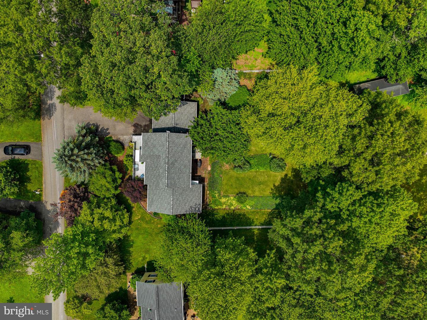 1614 Sugar Ln