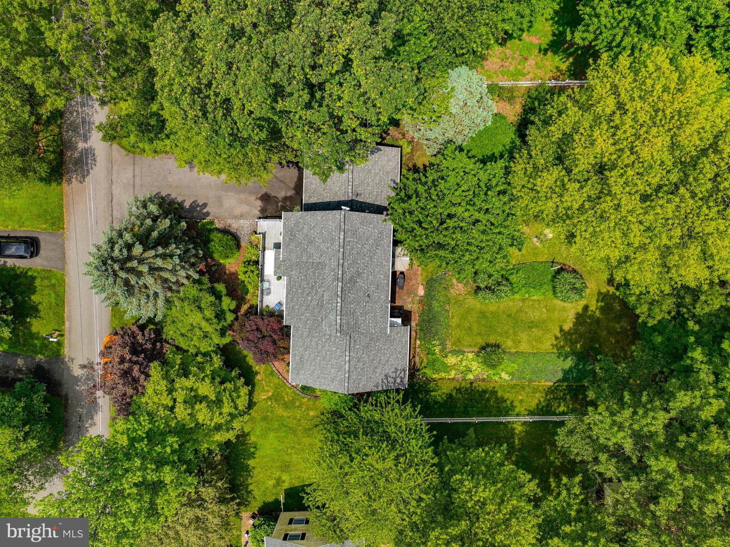 1614 Sugar Ln