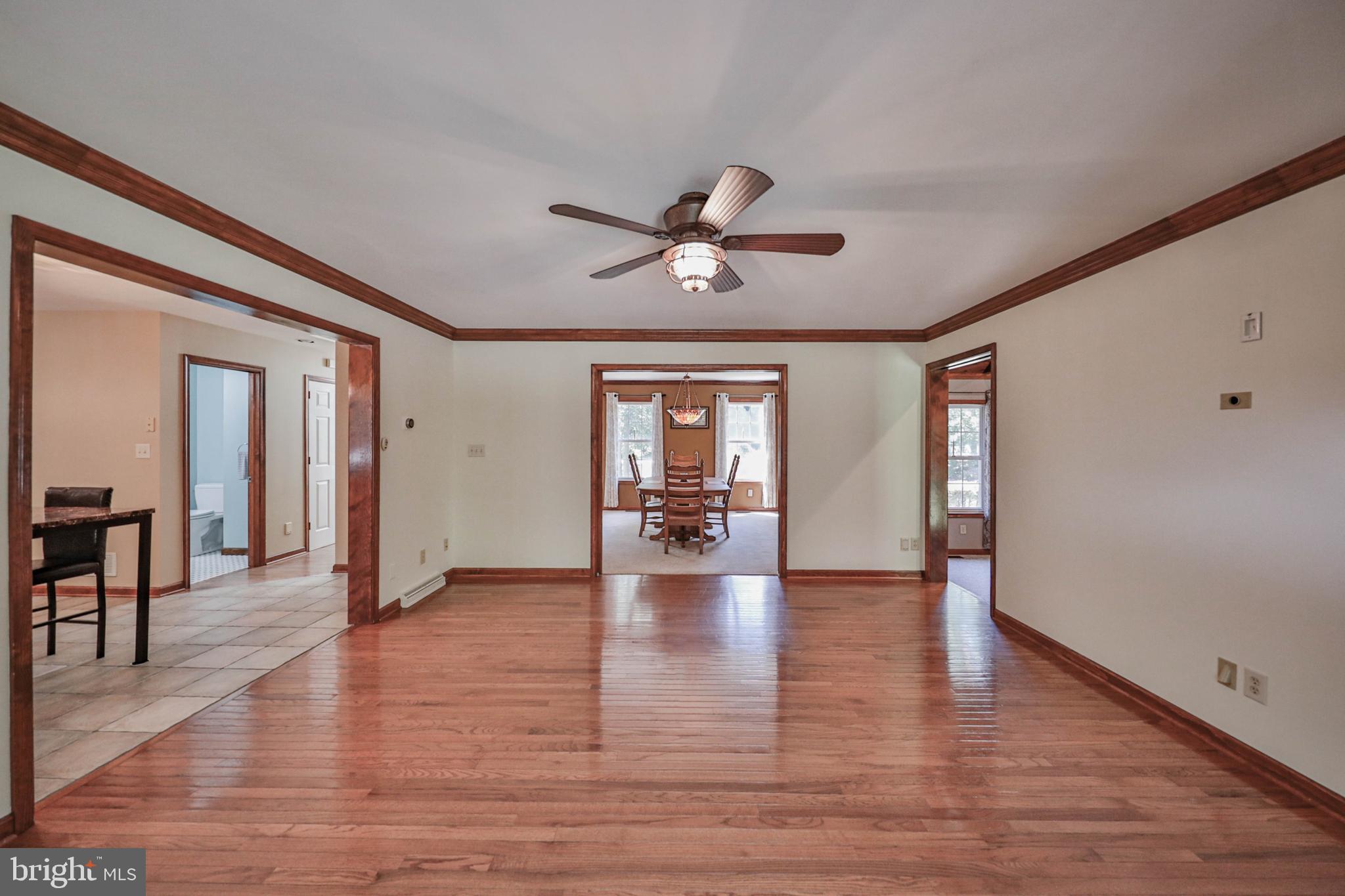 114 HOLLOW DRIVE