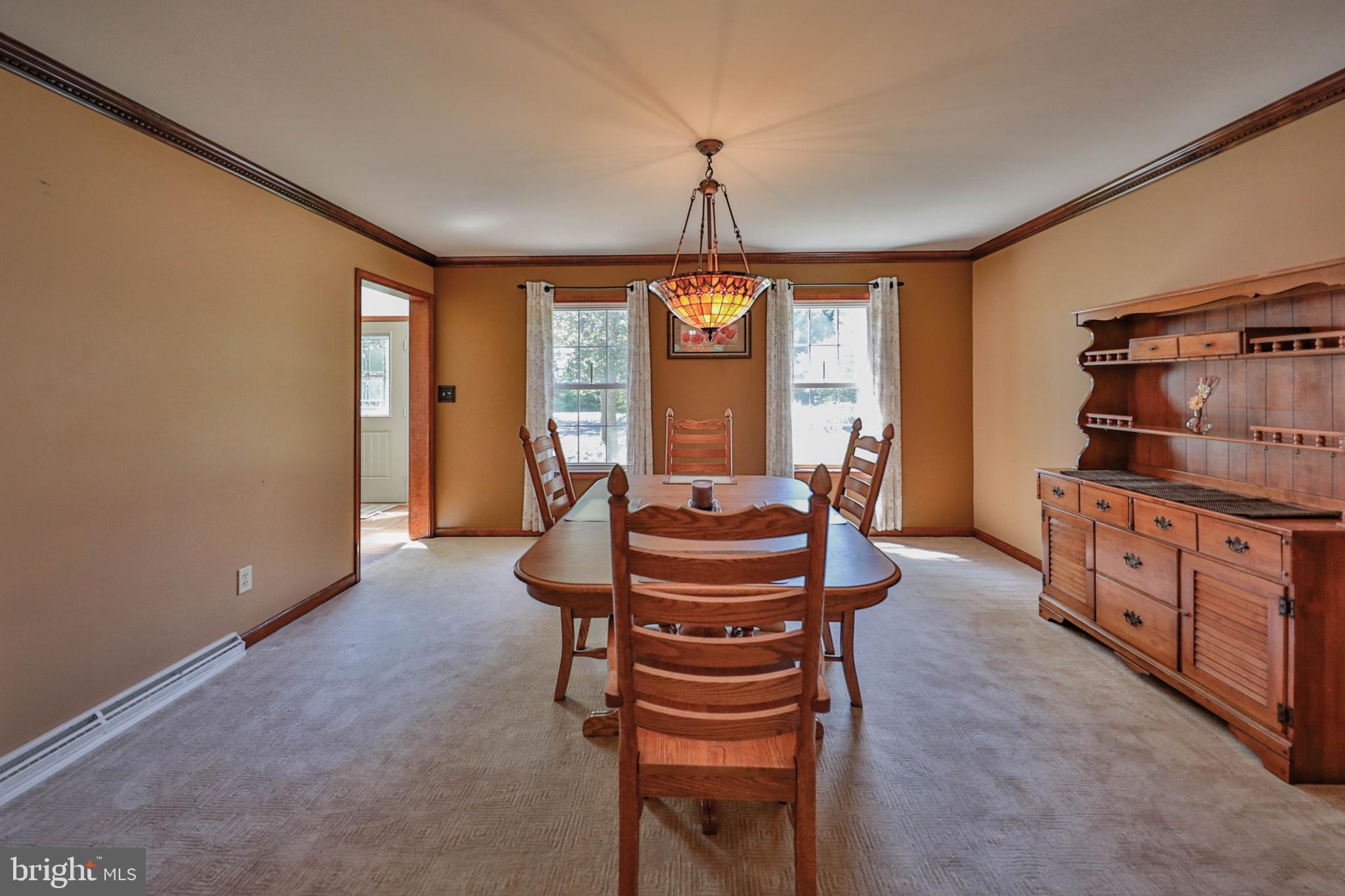 114 HOLLOW DRIVE