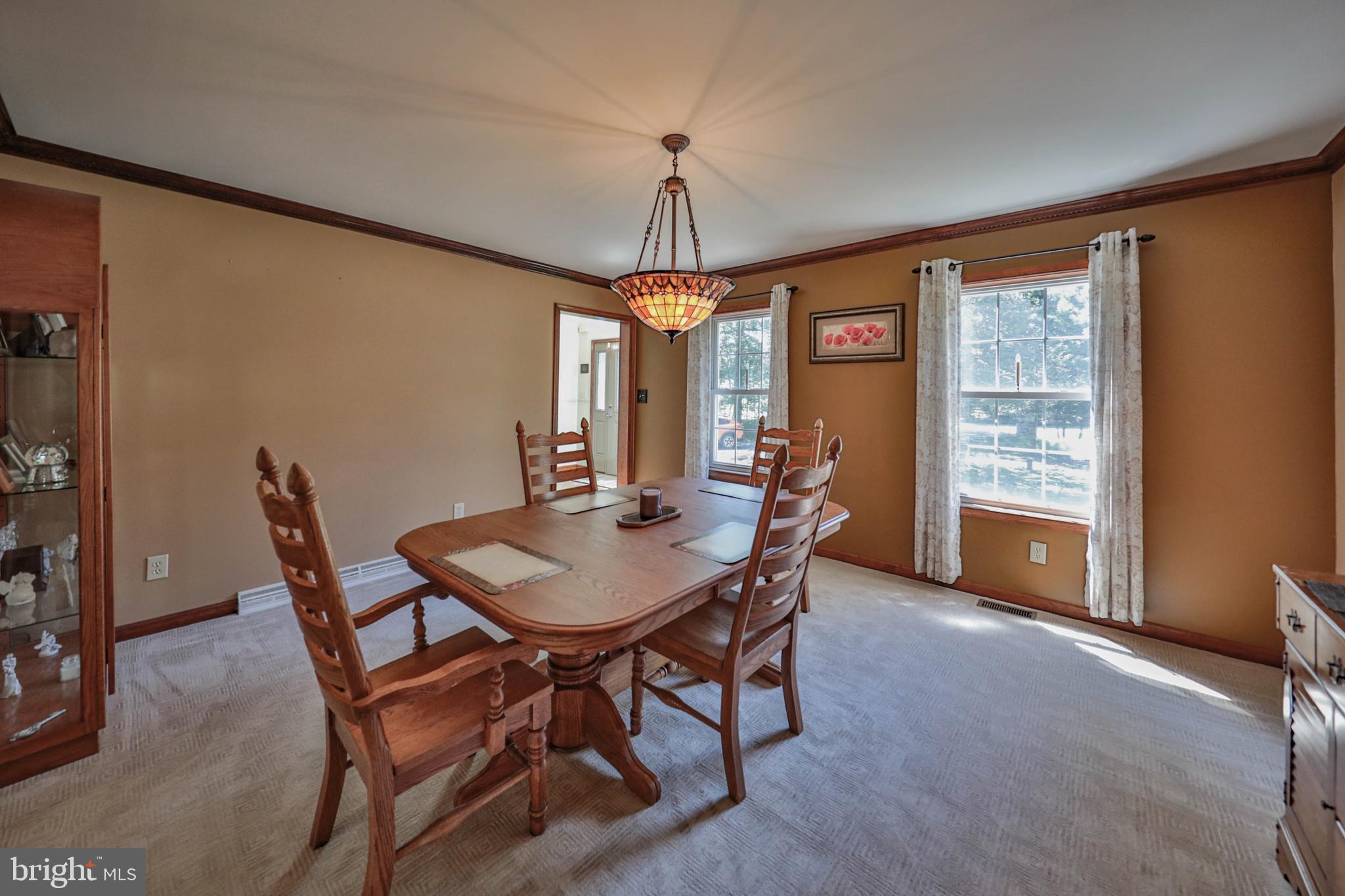 114 HOLLOW DRIVE