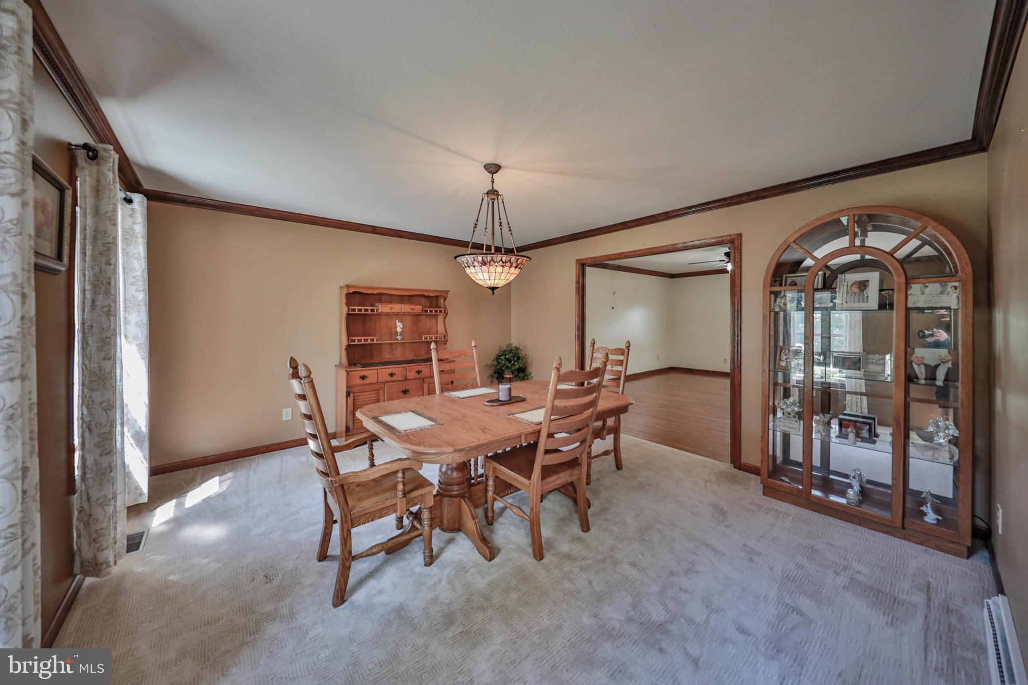 114 HOLLOW DRIVE