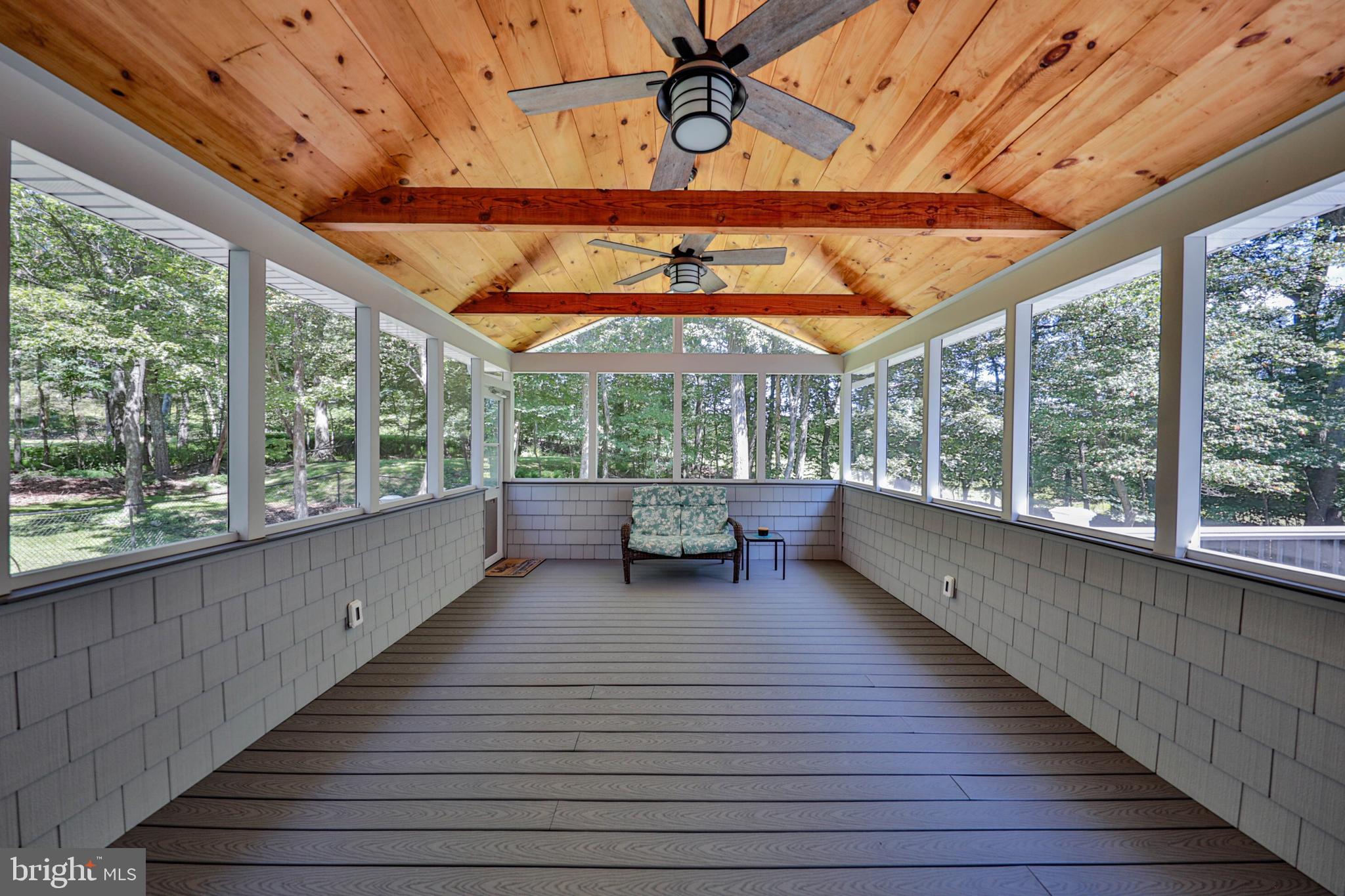 114 HOLLOW DRIVE