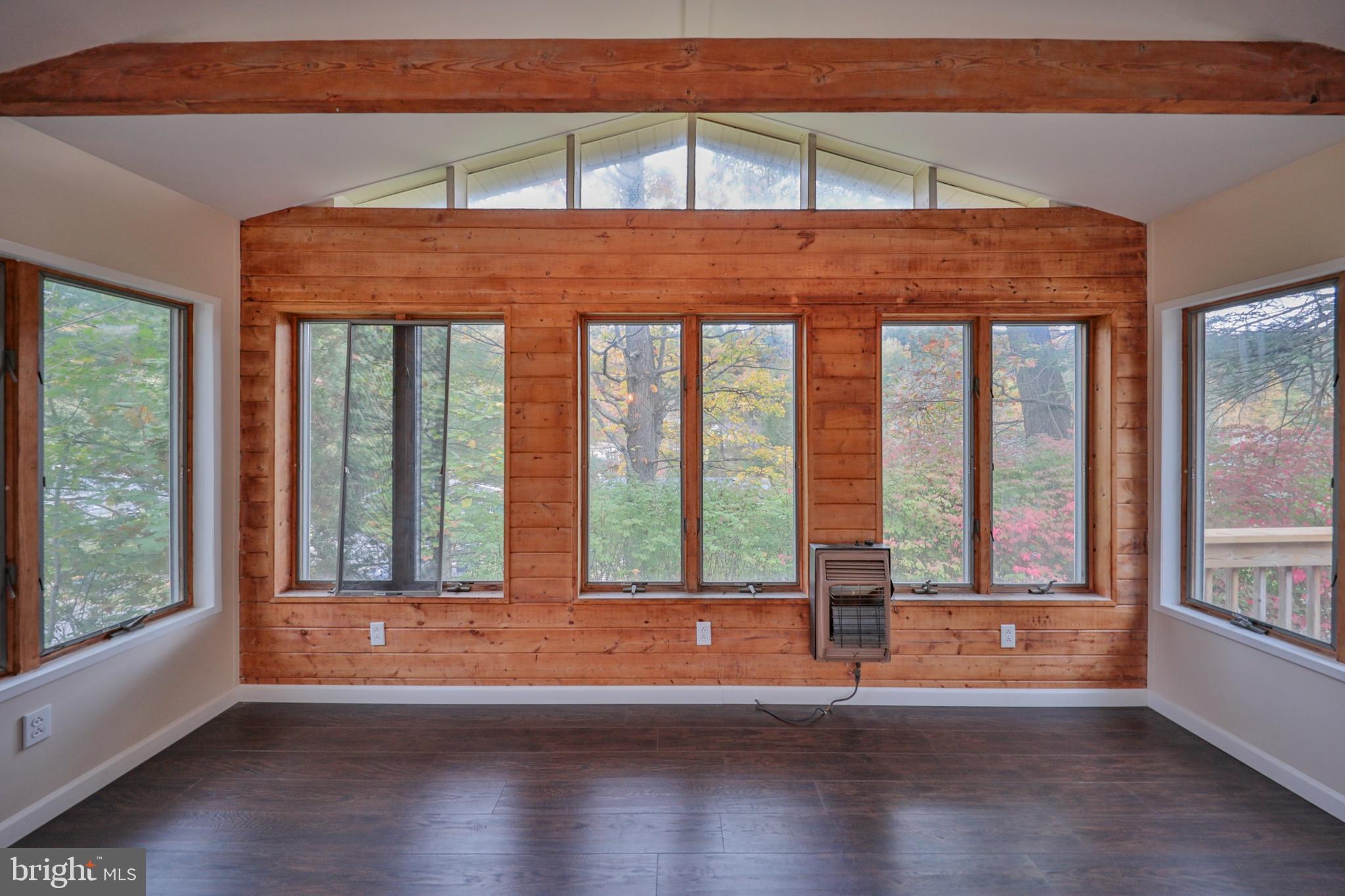 1243 BLUE MOUNTAIN CIRCLE