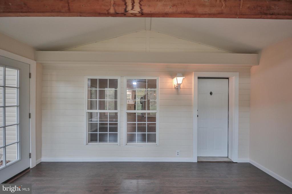 1243 BLUE MOUNTAIN CIRCLE