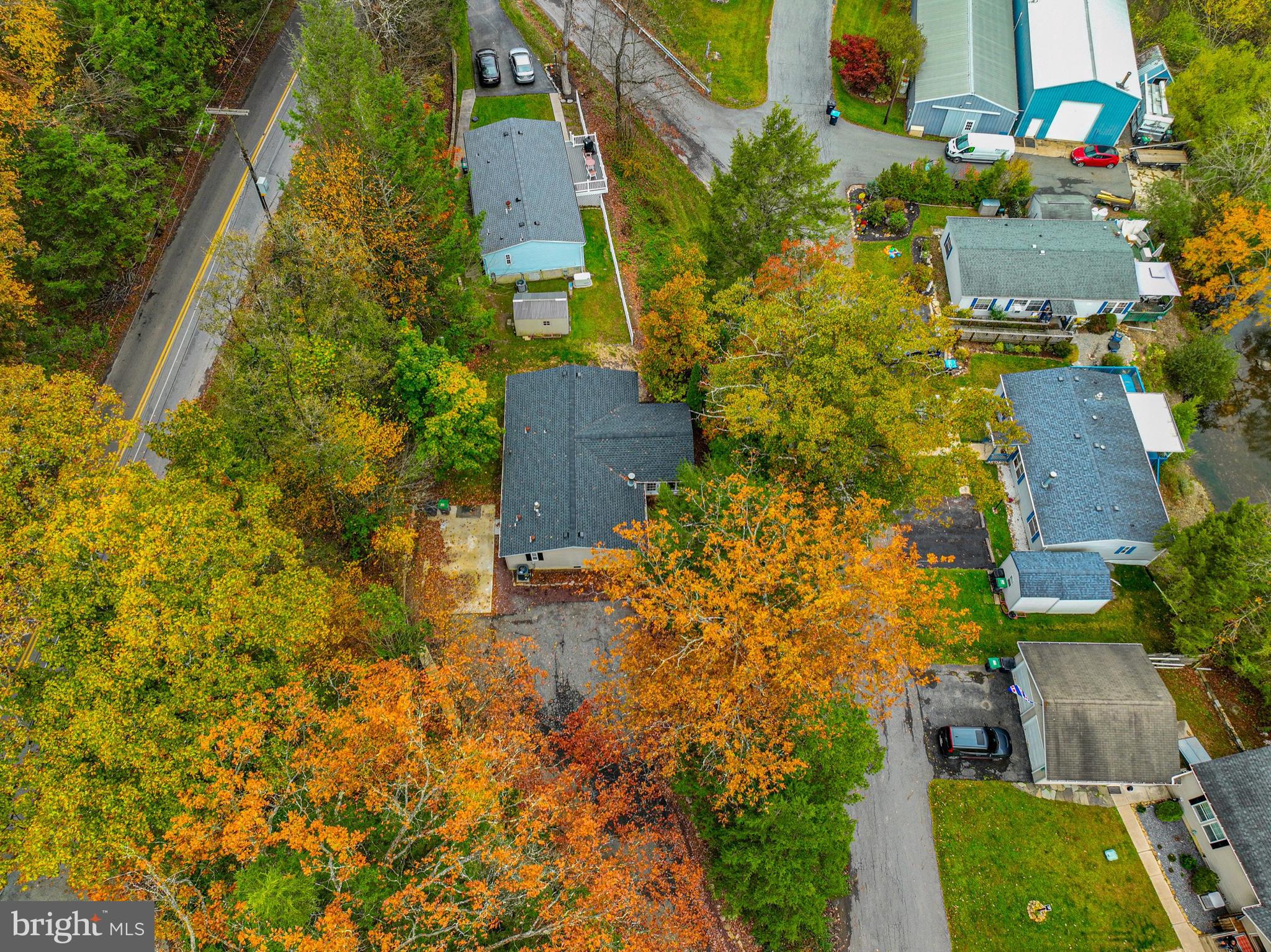 1243 BLUE MOUNTAIN CIRCLE