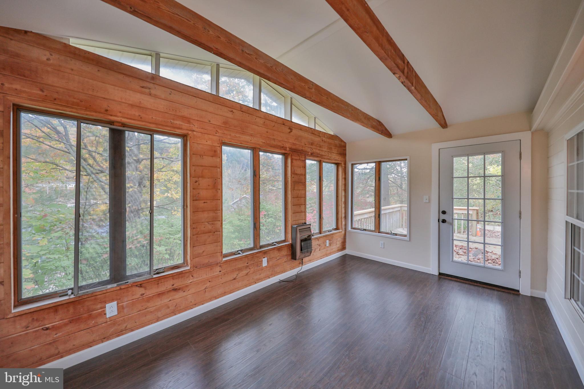 1243 BLUE MOUNTAIN CIRCLE