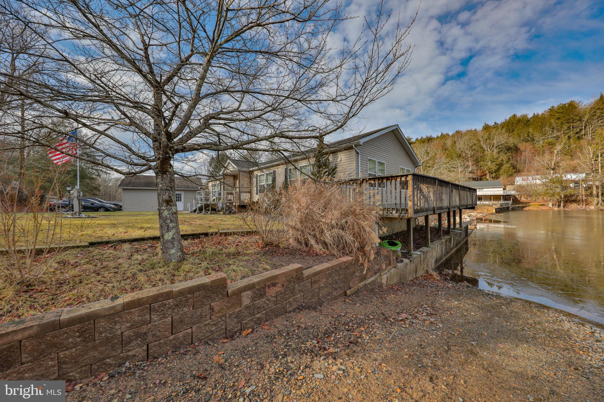 1242 BLUE MOUNTAIN CIRCLE