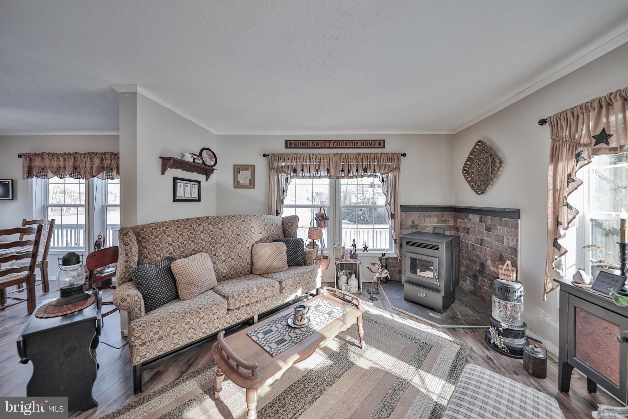 1242 BLUE MOUNTAIN CIRCLE