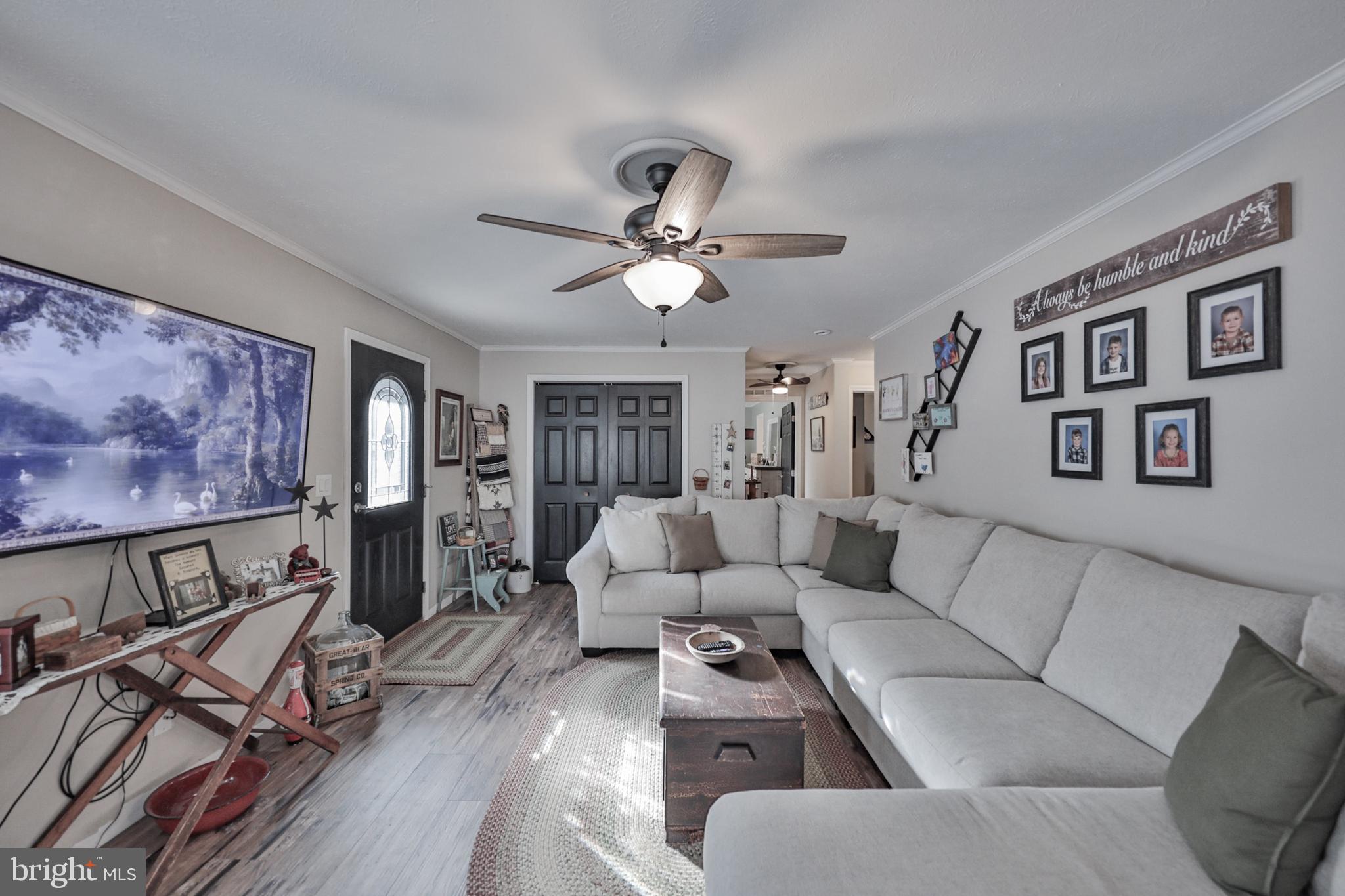 1242 BLUE MOUNTAIN CIRCLE