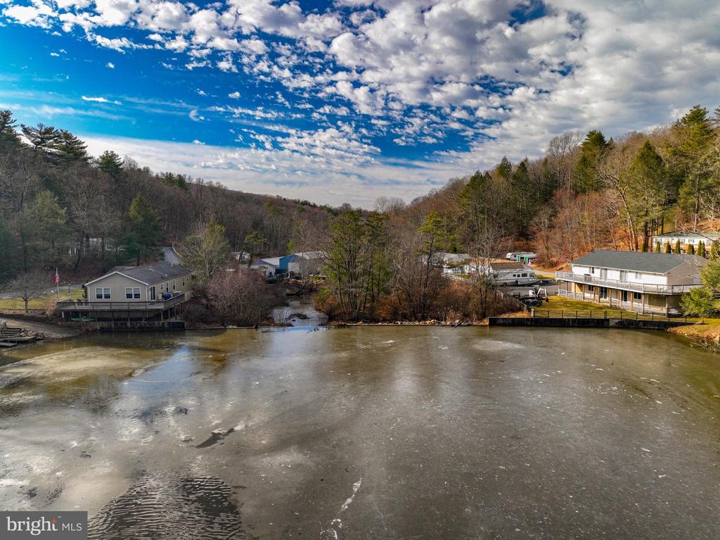1242 BLUE MOUNTAIN CIRCLE