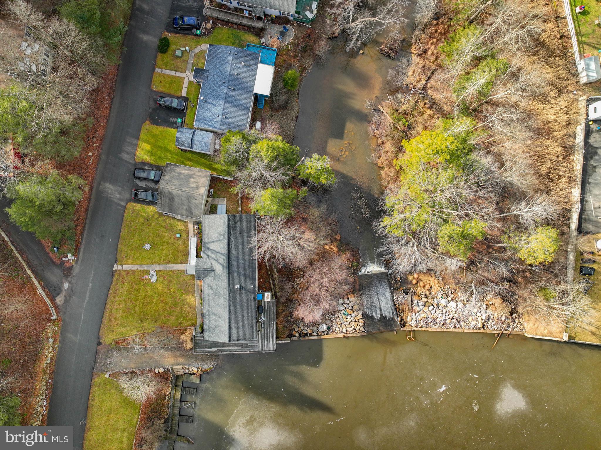 1242 BLUE MOUNTAIN CIRCLE