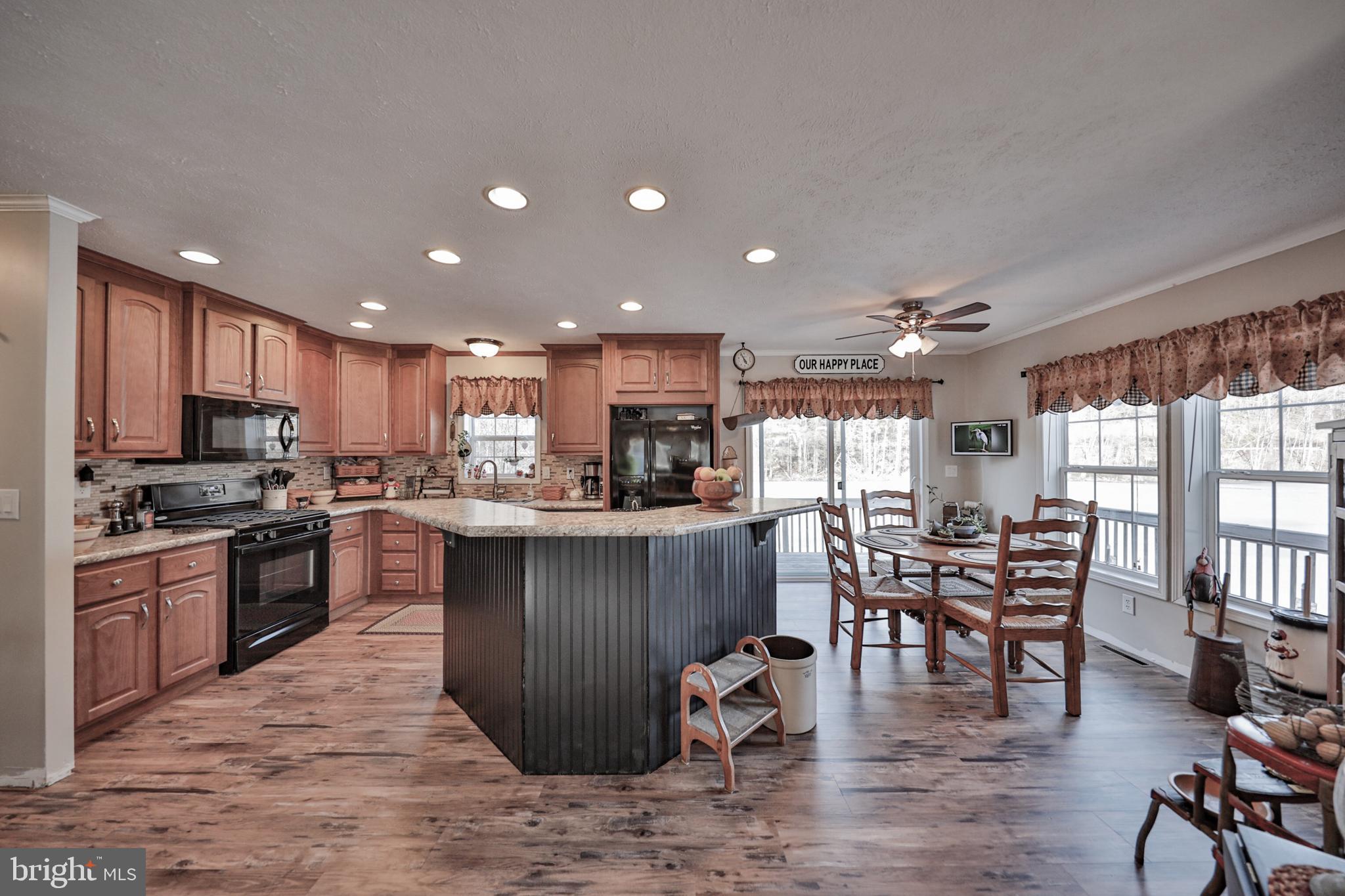 1242 BLUE MOUNTAIN CIRCLE