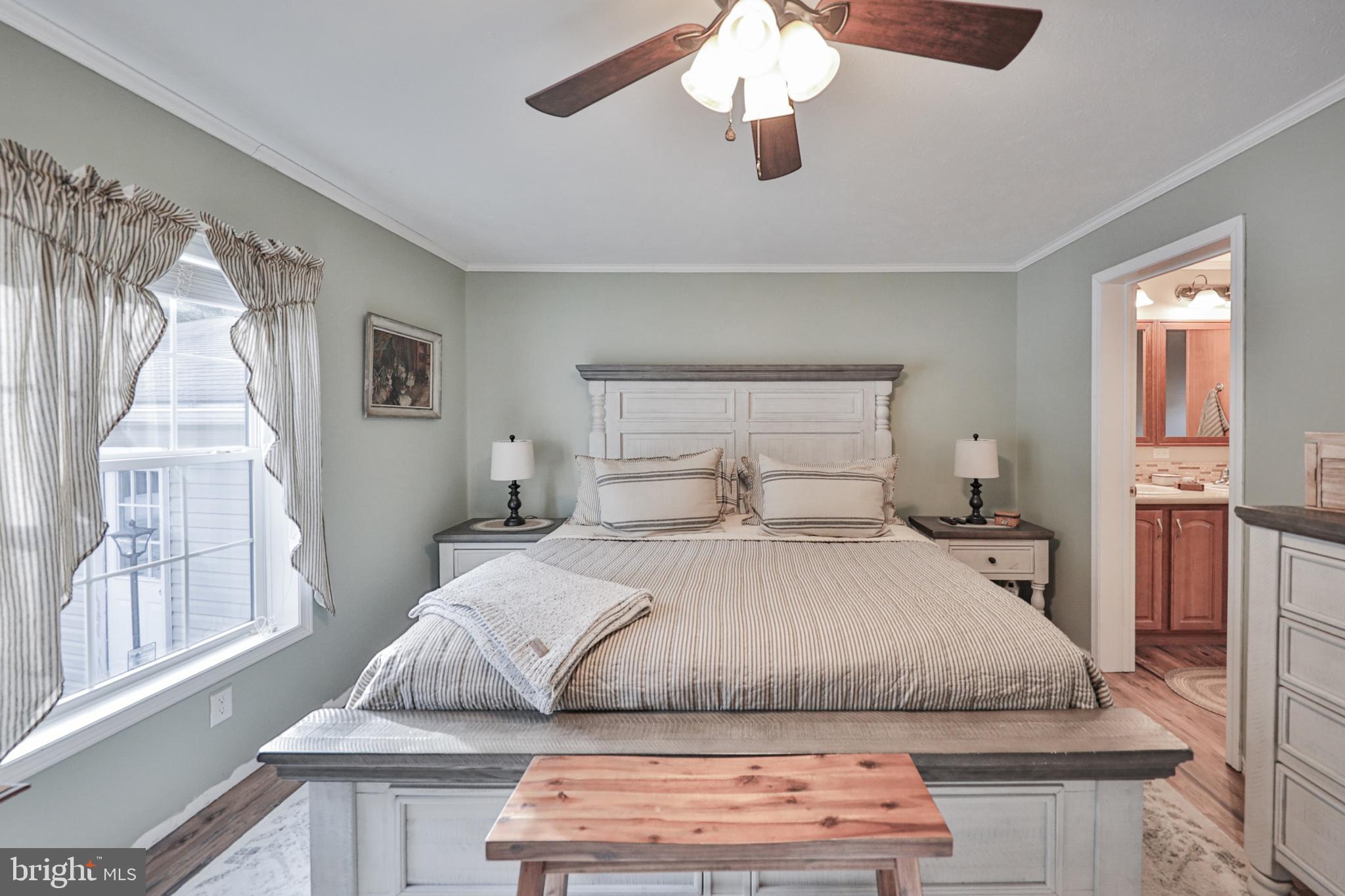 1242 BLUE MOUNTAIN CIRCLE