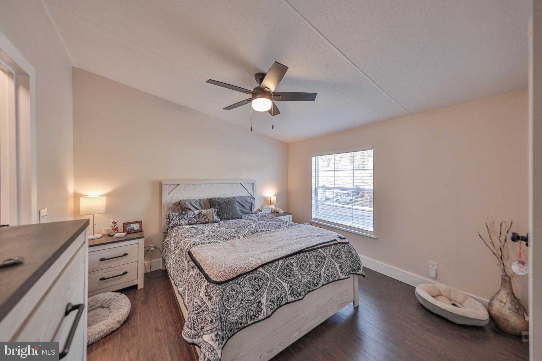 1215 BLUE MOUNTAIN CIRCLE