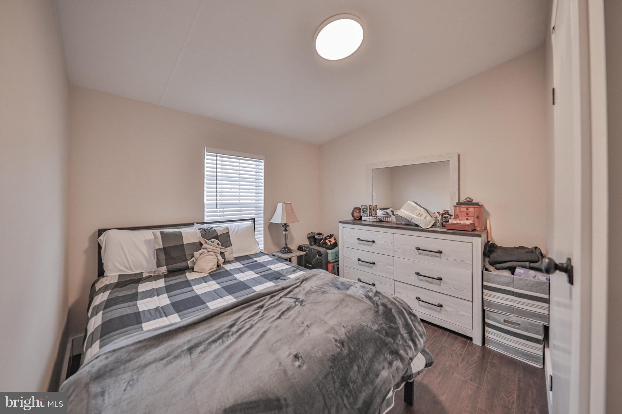 1215 BLUE MOUNTAIN CIRCLE