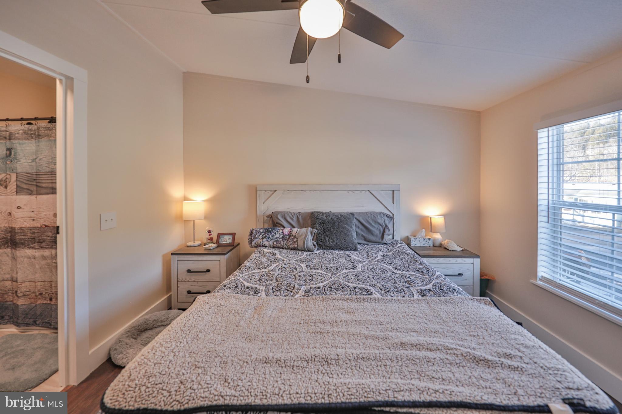 1215 BLUE MOUNTAIN CIRCLE