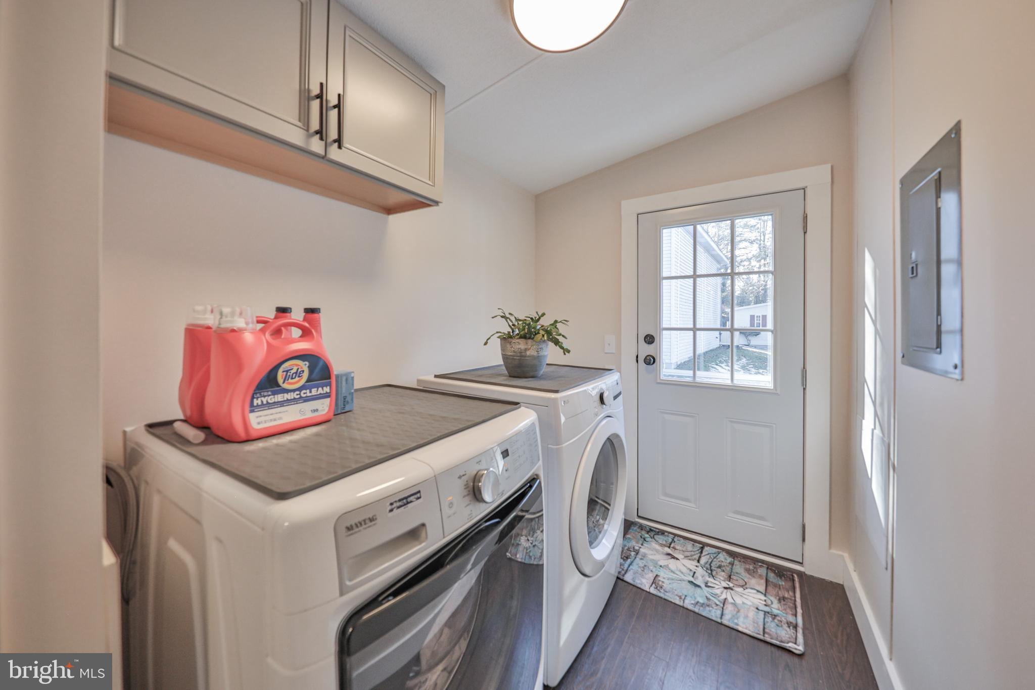 1215 BLUE MOUNTAIN CIRCLE