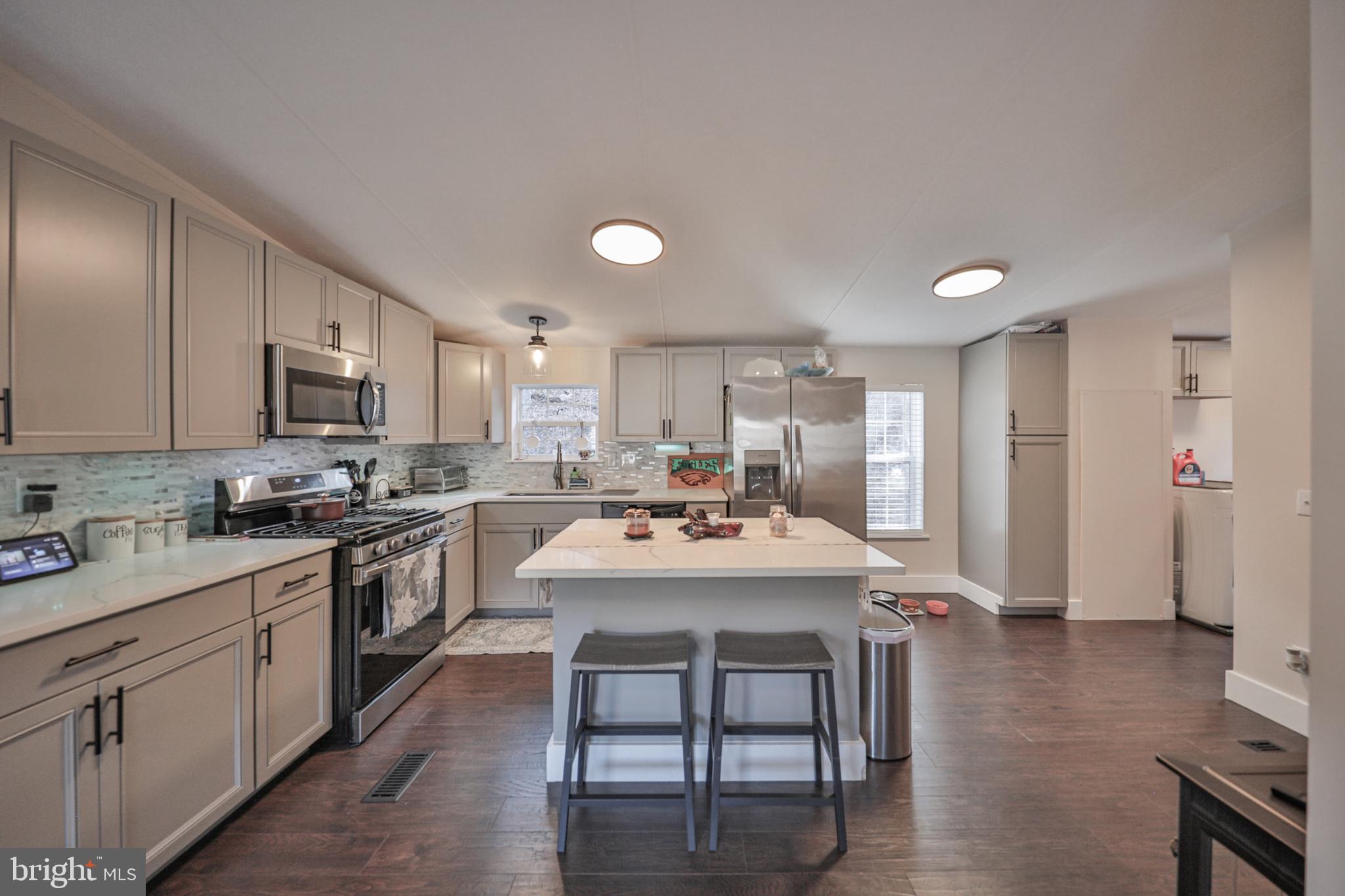 1215 BLUE MOUNTAIN CIRCLE