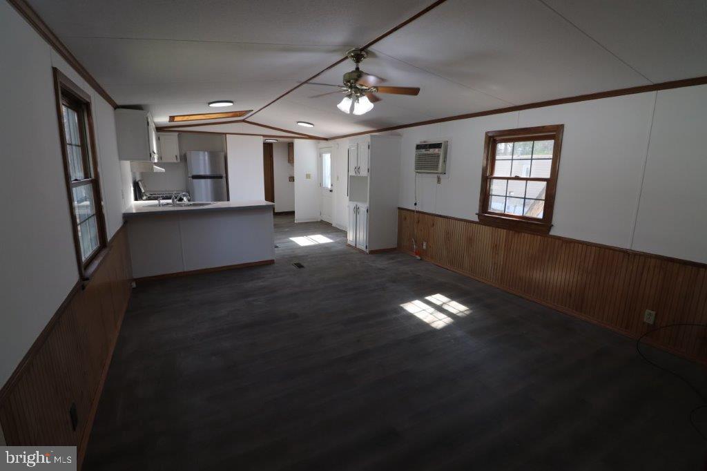 238 BIRCHWOOD LANE