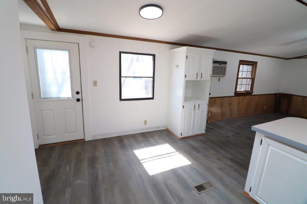 238 BIRCHWOOD LANE