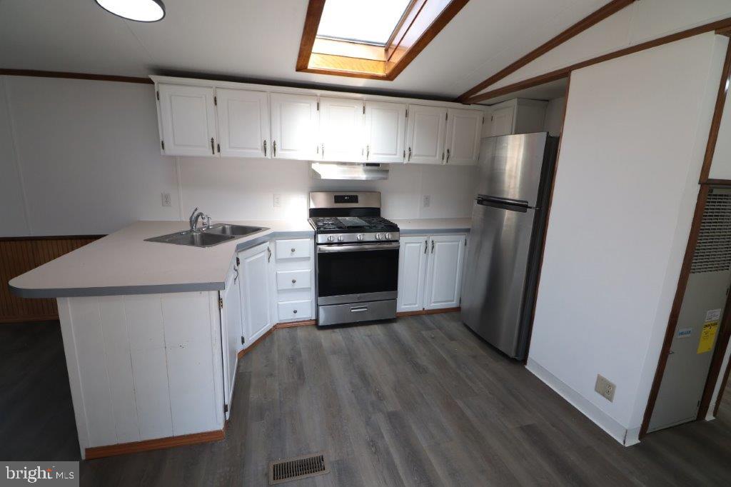 238 BIRCHWOOD LANE