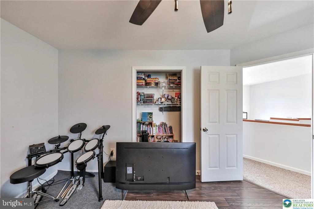 2260 REO DRIVE
