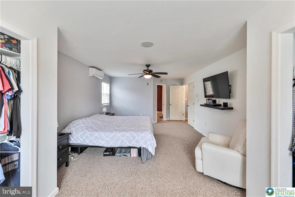 2260 REO DRIVE