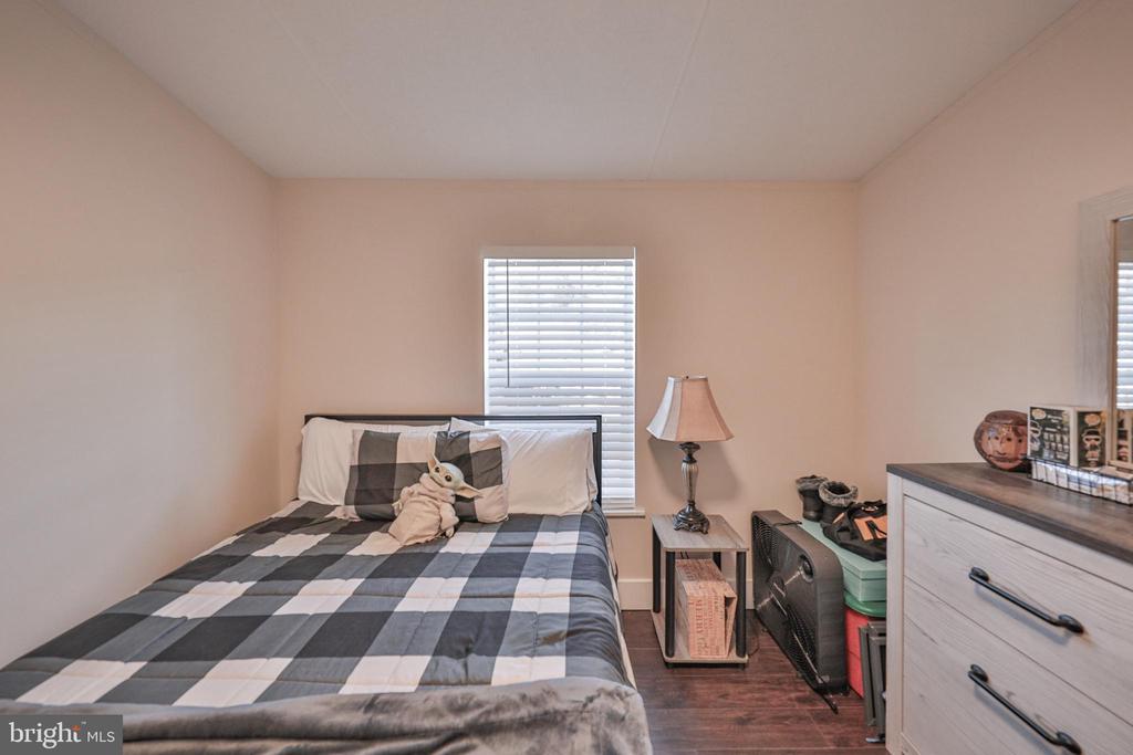 1215 BLUE MOUNTAIN CIRCLE