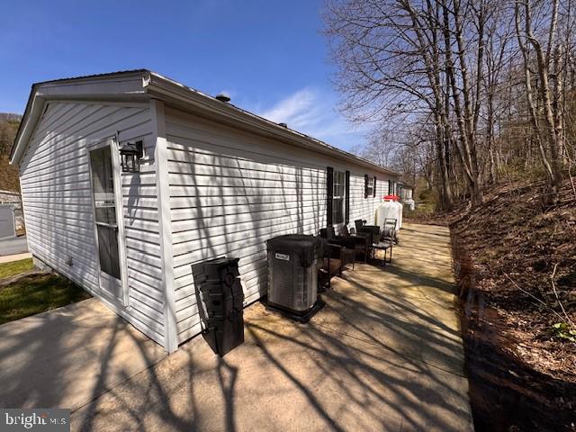 1215 BLUE MOUNTAIN CIRCLE