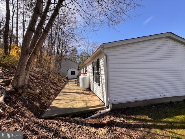 1215 BLUE MOUNTAIN CIRCLE
