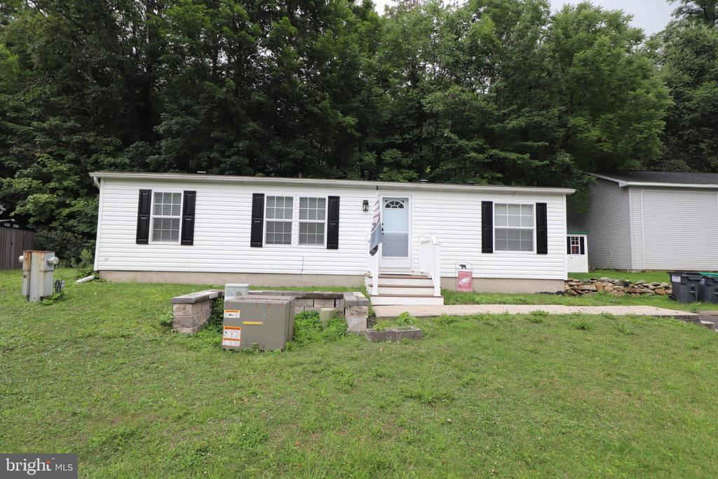 1215 BLUE MOUNTAIN CIRCLE