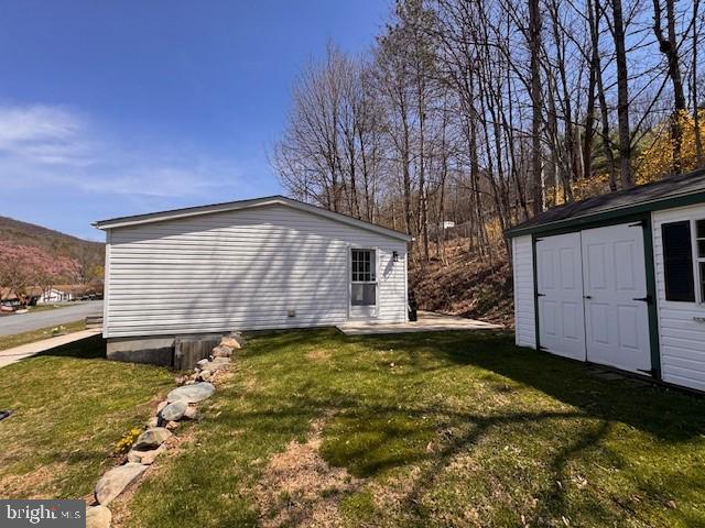 1215 BLUE MOUNTAIN CIRCLE